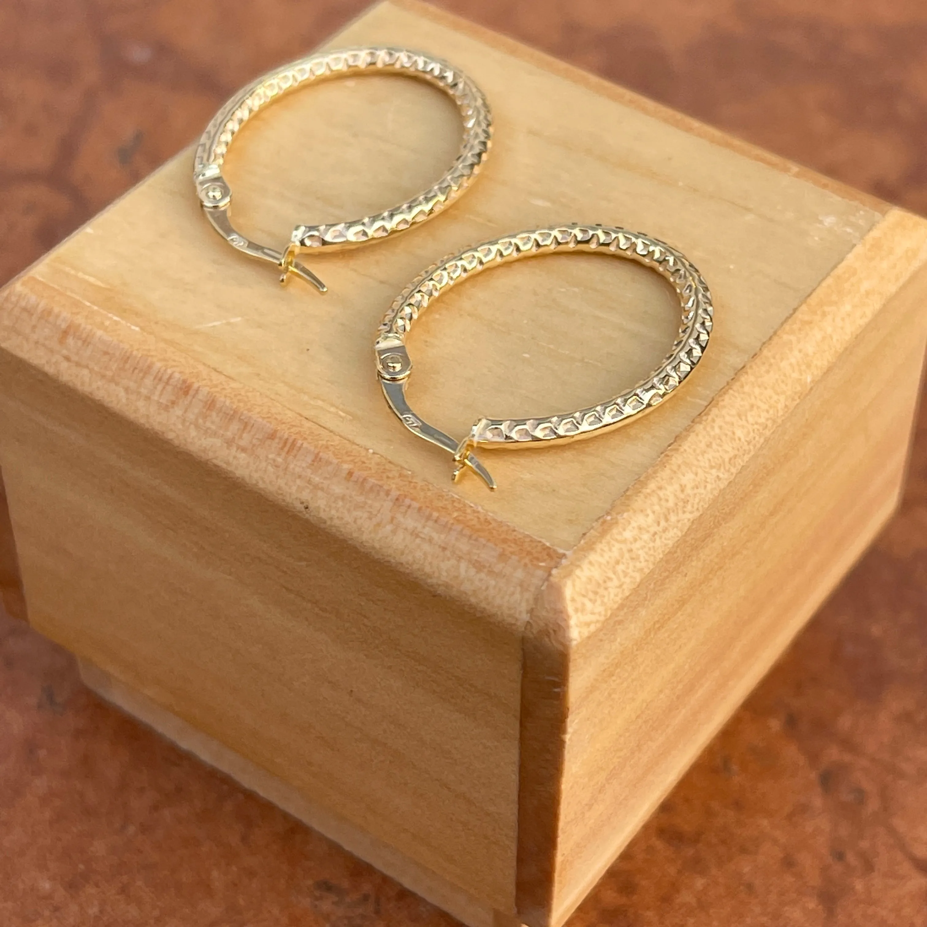 10KT Yellow Gold Diamond-Cut Tube Oval Hoop Earrings 26mm