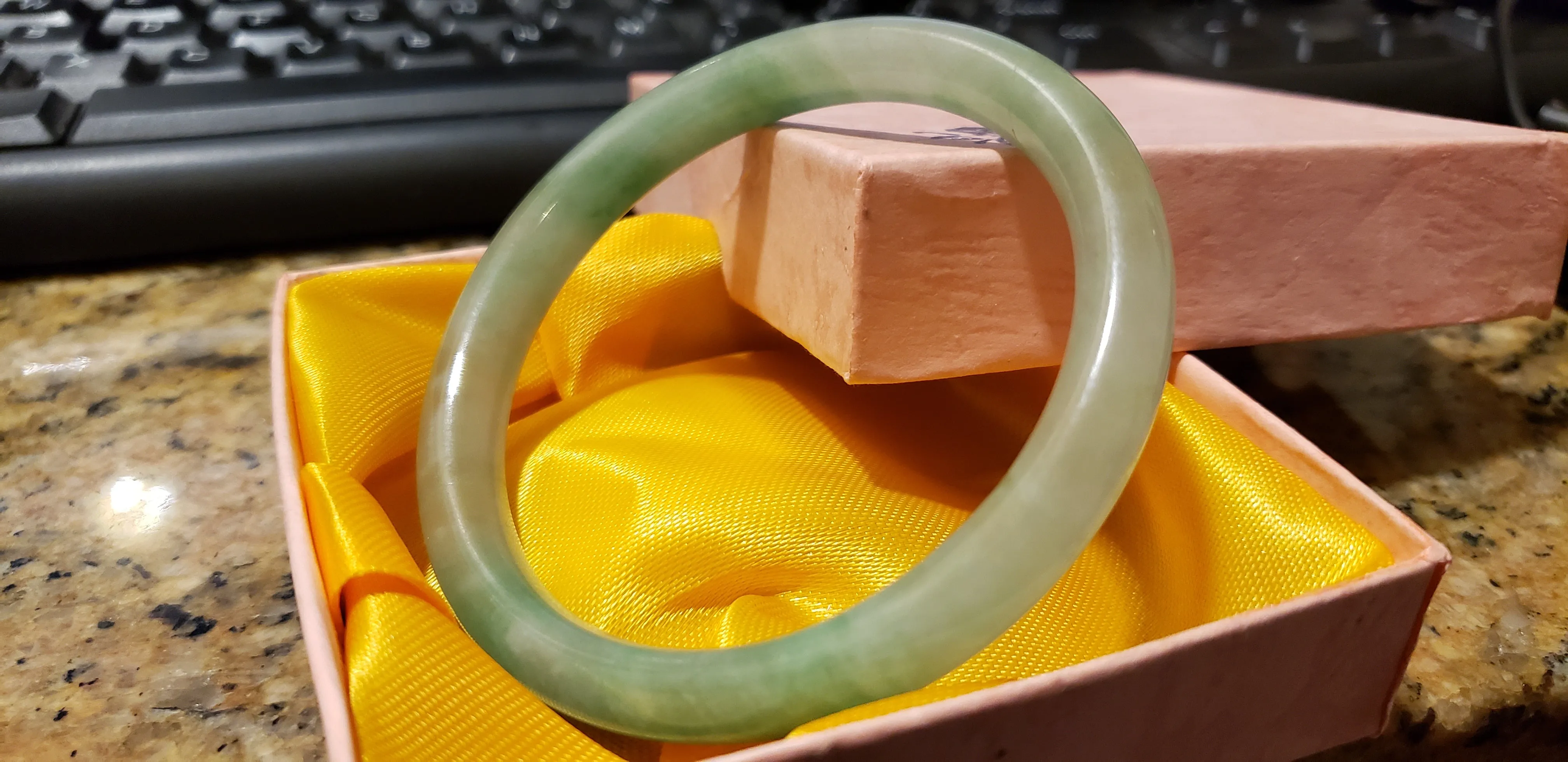 58/59/60mm Certified Natural Jadeite Emerald A*Jade Handcarved Lucky Round Bangle A20185