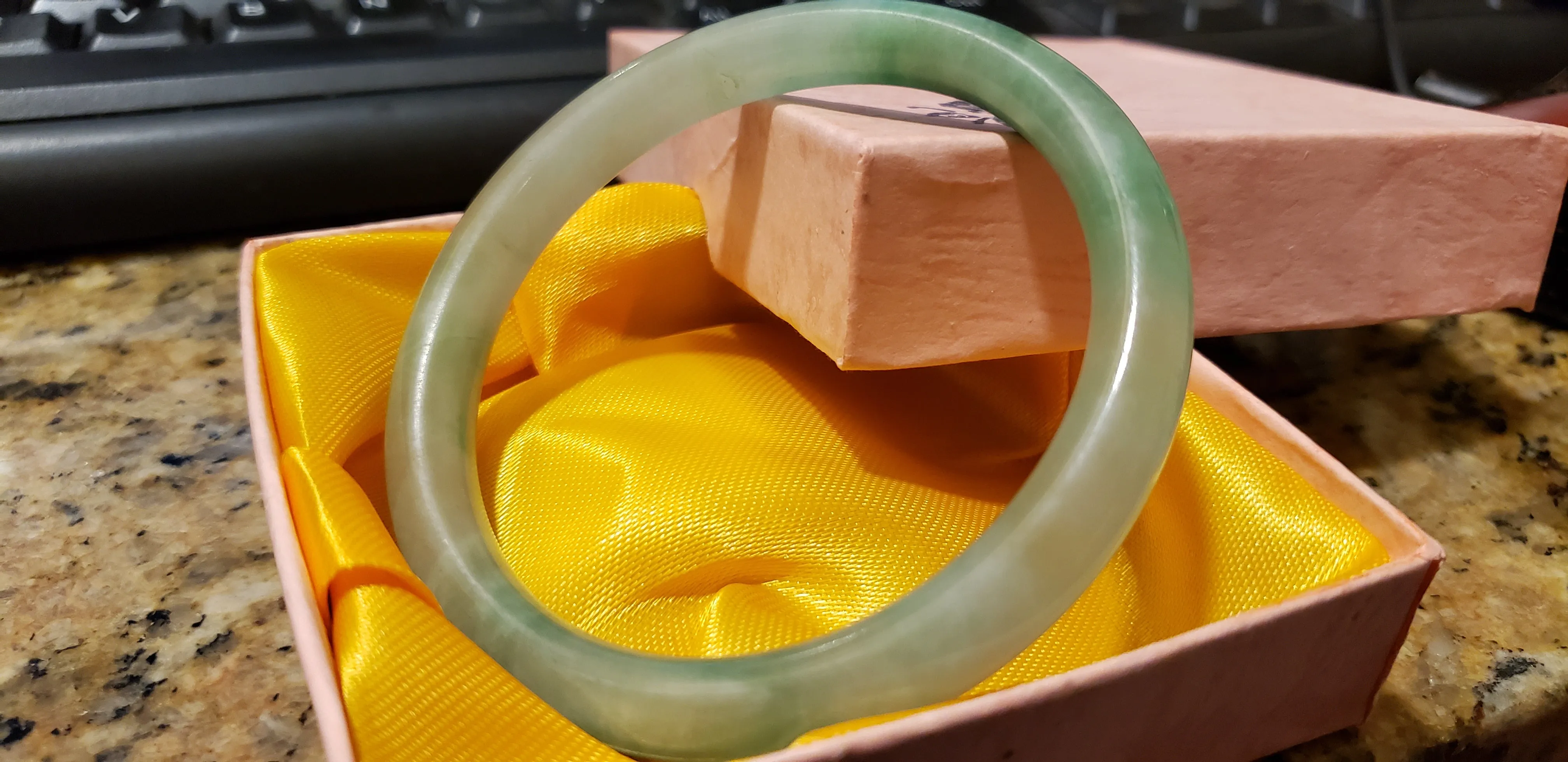 58/59/60mm Certified Natural Jadeite Emerald A*Jade Handcarved Lucky Round Bangle A20185