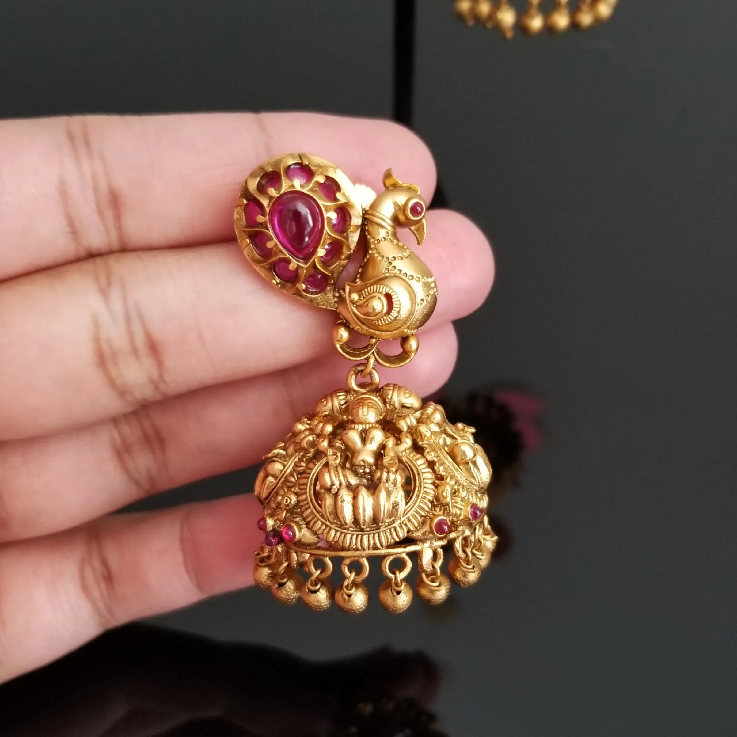 Antique Temple Earring With Matte Gold Plating DT12