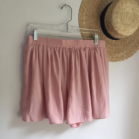 BCBG MAxazria Sheena Pink blousy shorts