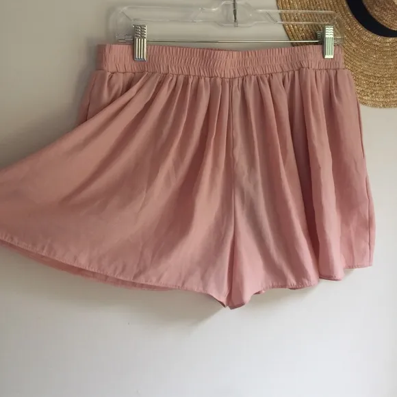 BCBG MAxazria Sheena Pink blousy shorts