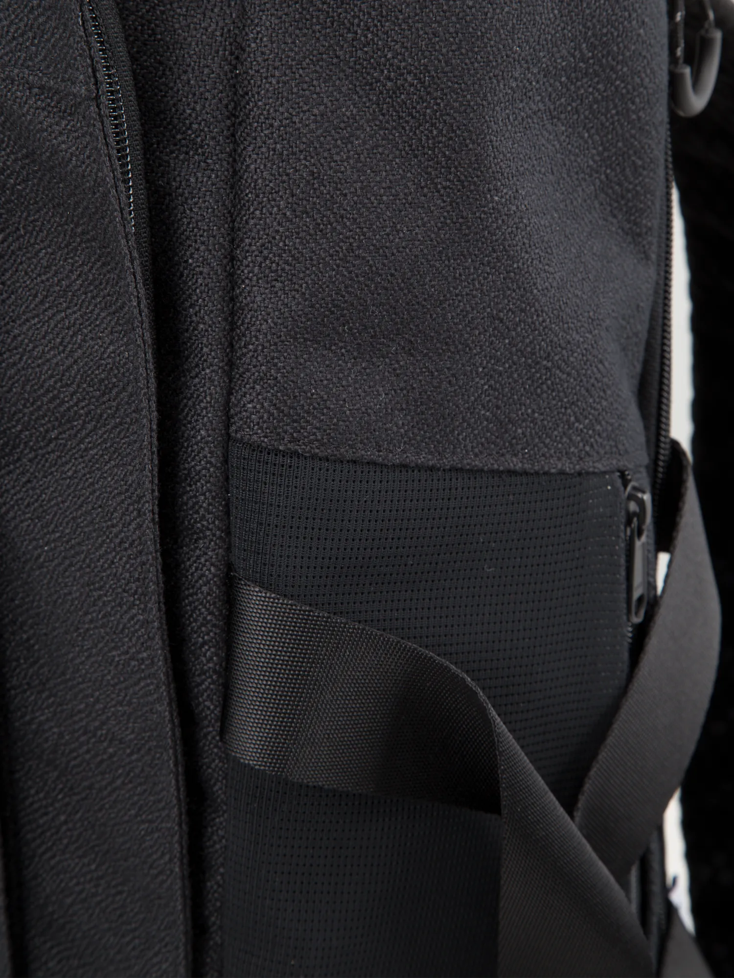 Blok Large - Licorice Black