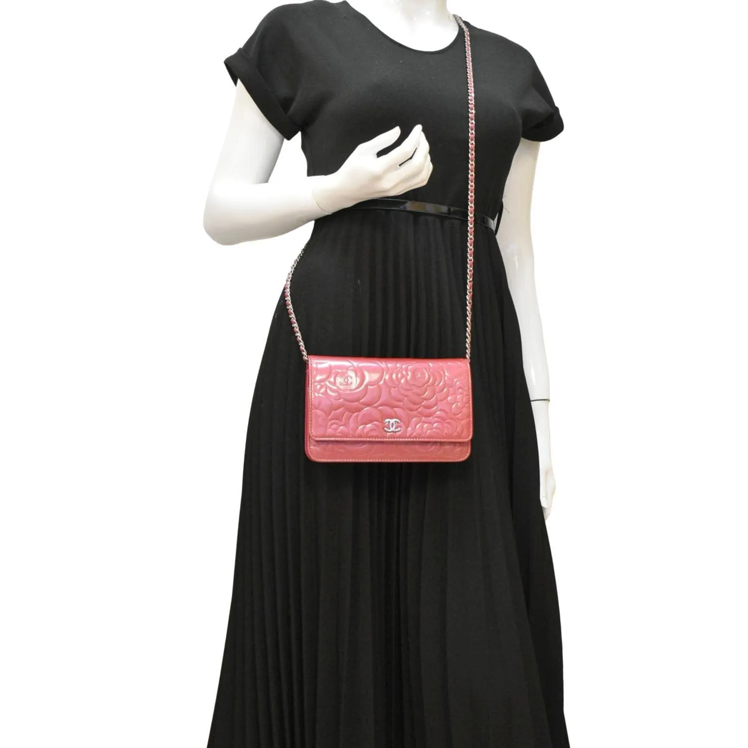 CHANEL Camellia Wallet On Chain Leather Crossbody Bag Pink