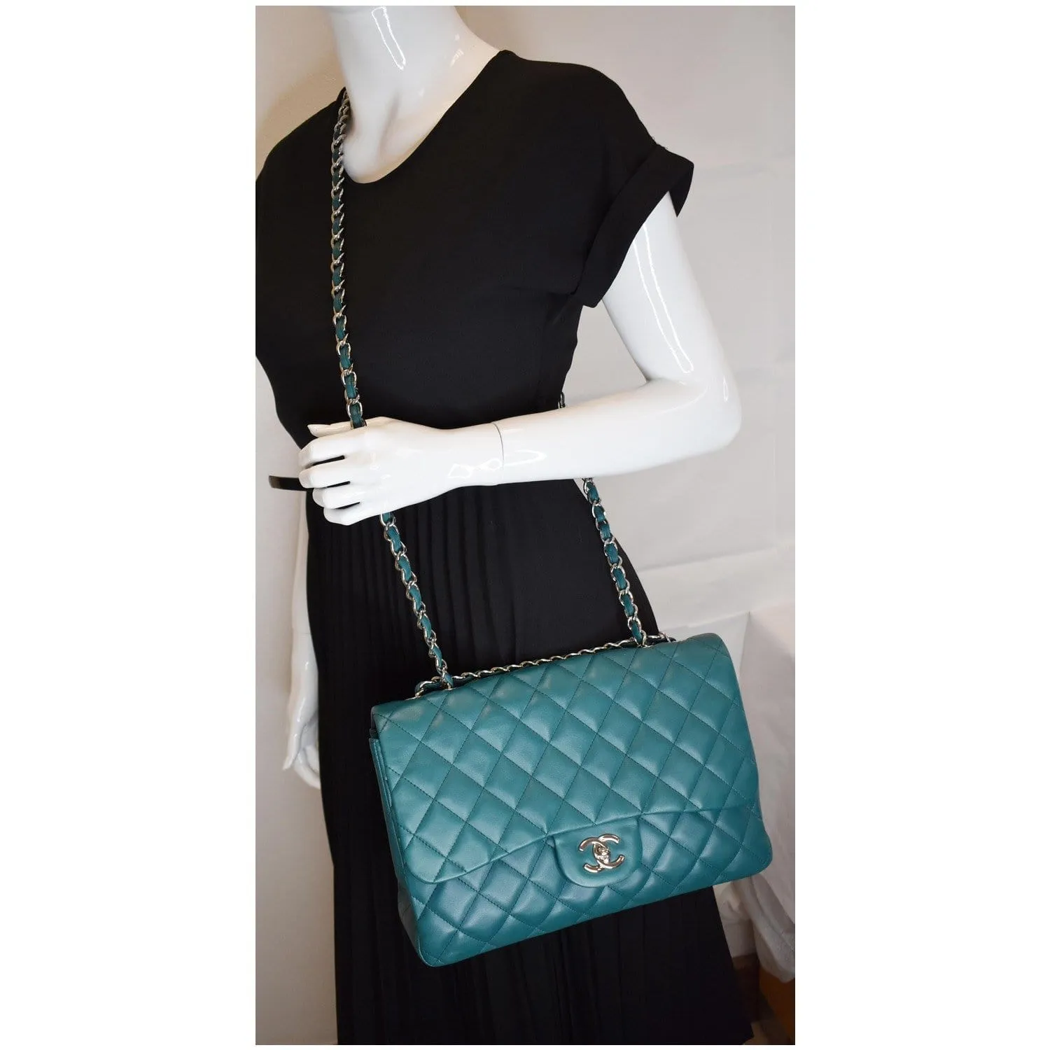 CHANEL Jumbo Classic Single Flap Lambskin Crossbody Bag Teal