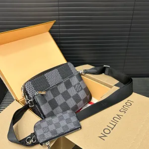 Chic plaid crossbody bag