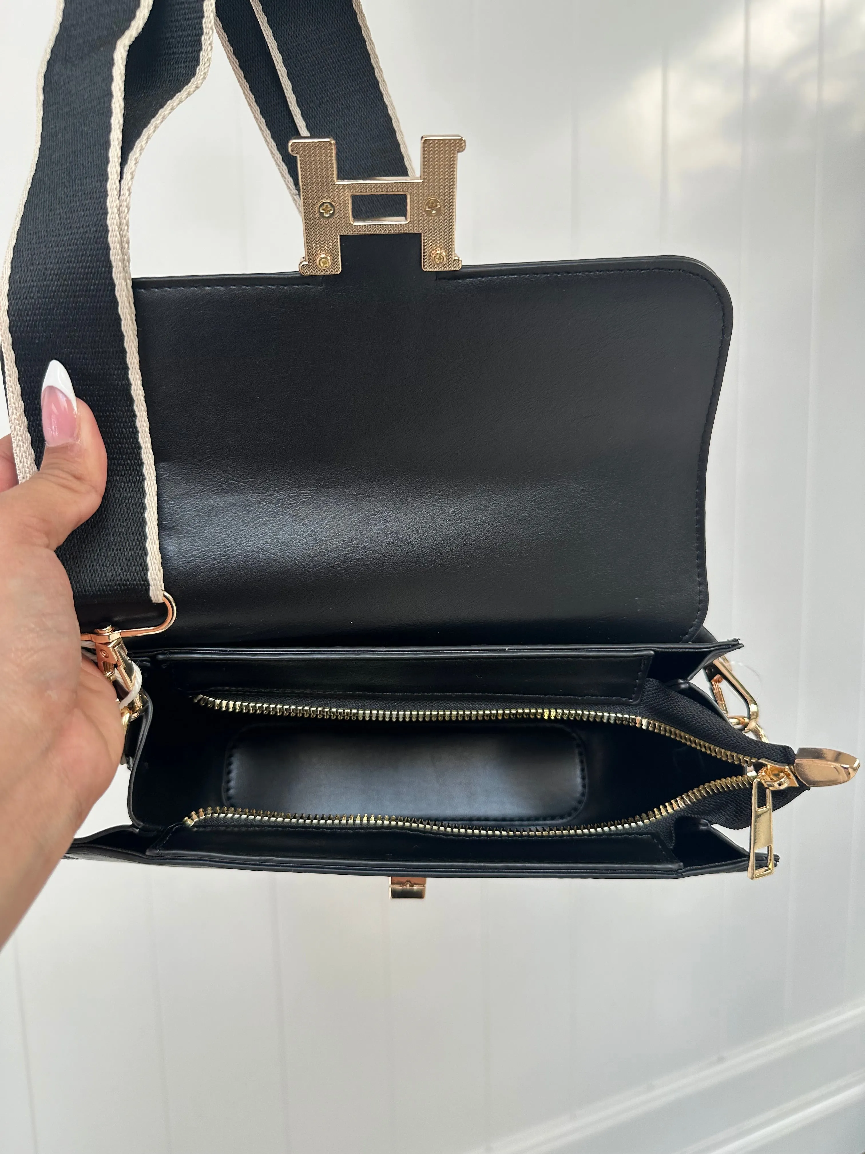 Chic Style Crossbody Bag