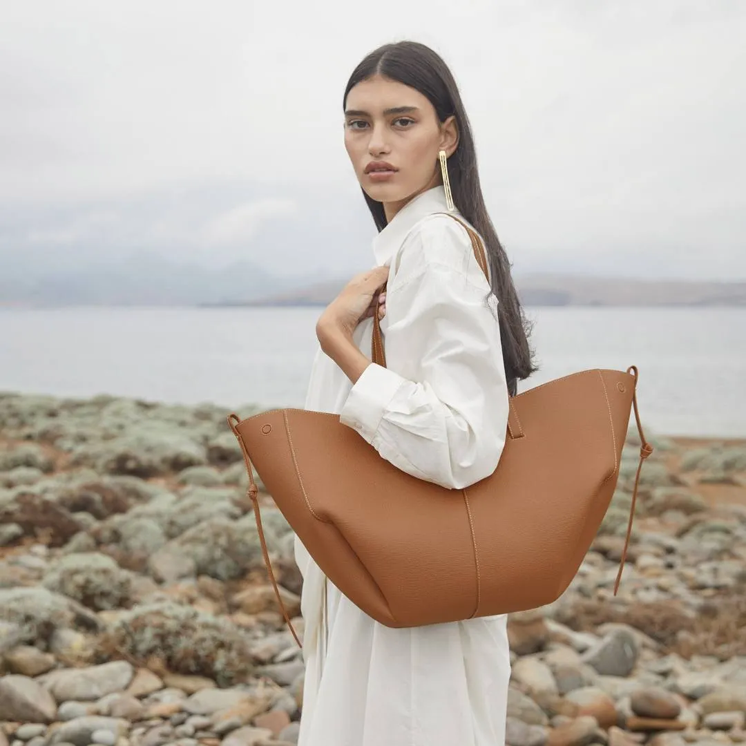 Chloe™ | Large Leather Tote Bag