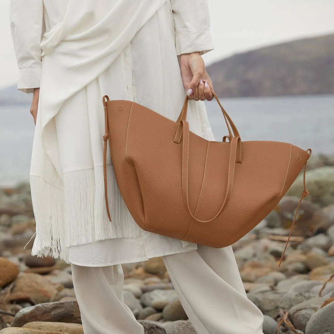 Chloe™ | Large Leather Tote Bag