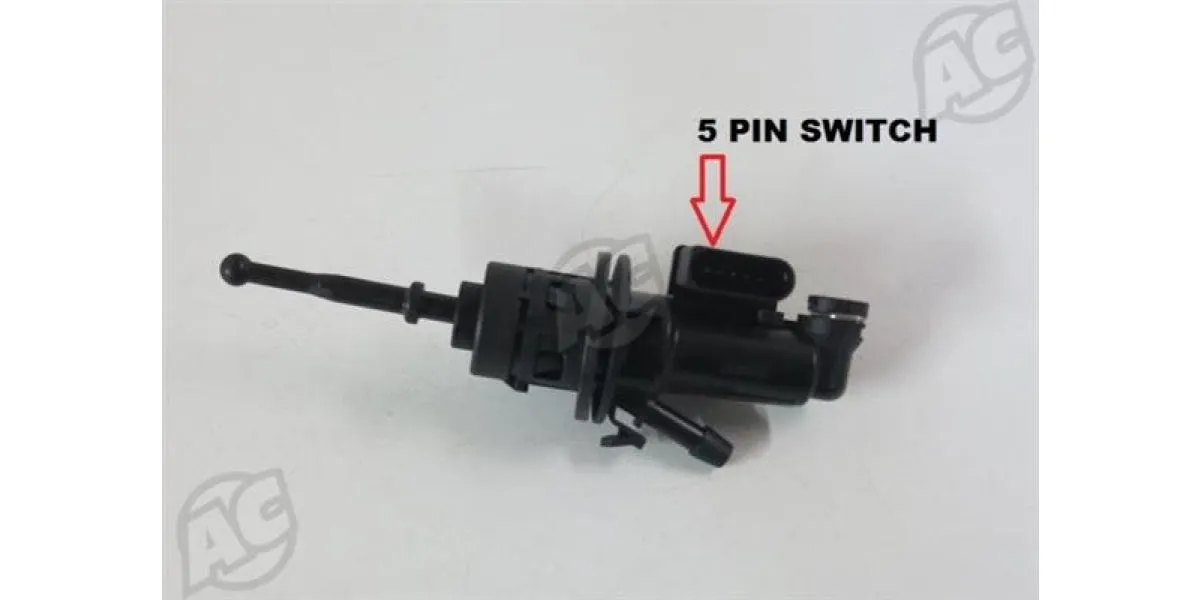 Clutch Master Cylinder 5 Pin - Vw Passat/Tiguan (VW3015P)
