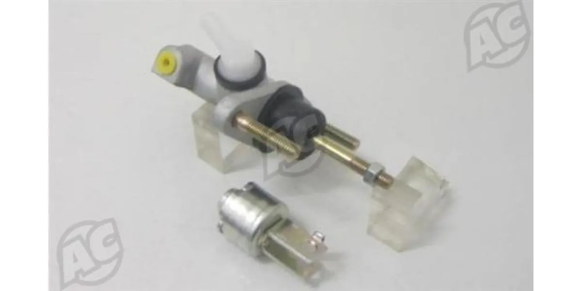Clutch Master Cylinder Toyota Corolla (TOY332)