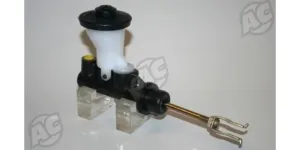 Clutch Master Cylinder Toyota Hilux (TOY318)