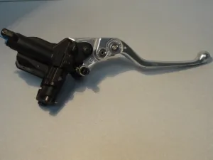 CLUTCH PUMP MASTER CYL (#978607)