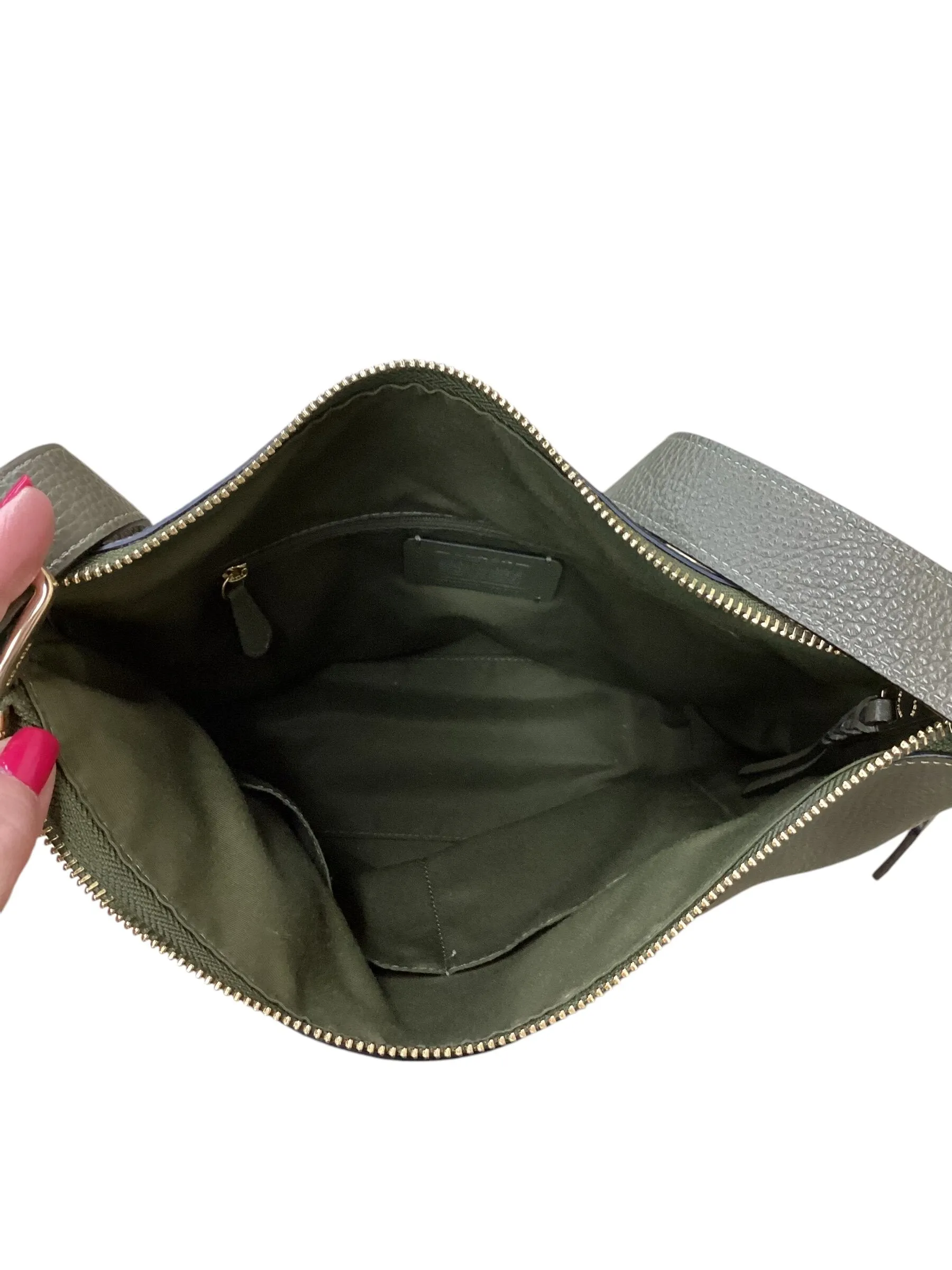 Crossbody Designer By Coach  Size: Large