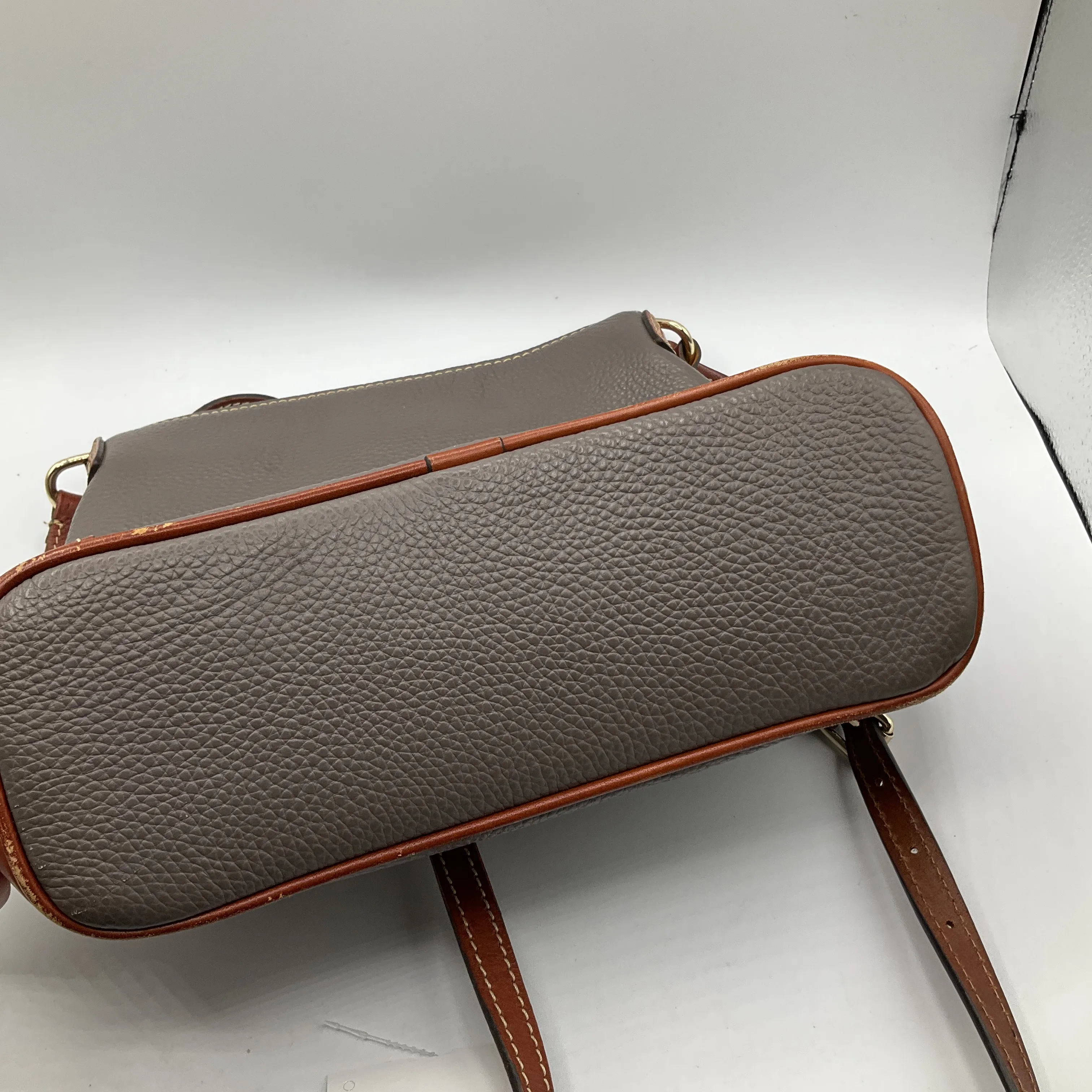 Crossbody Designer By Dooney And Bourke  Size: Medium