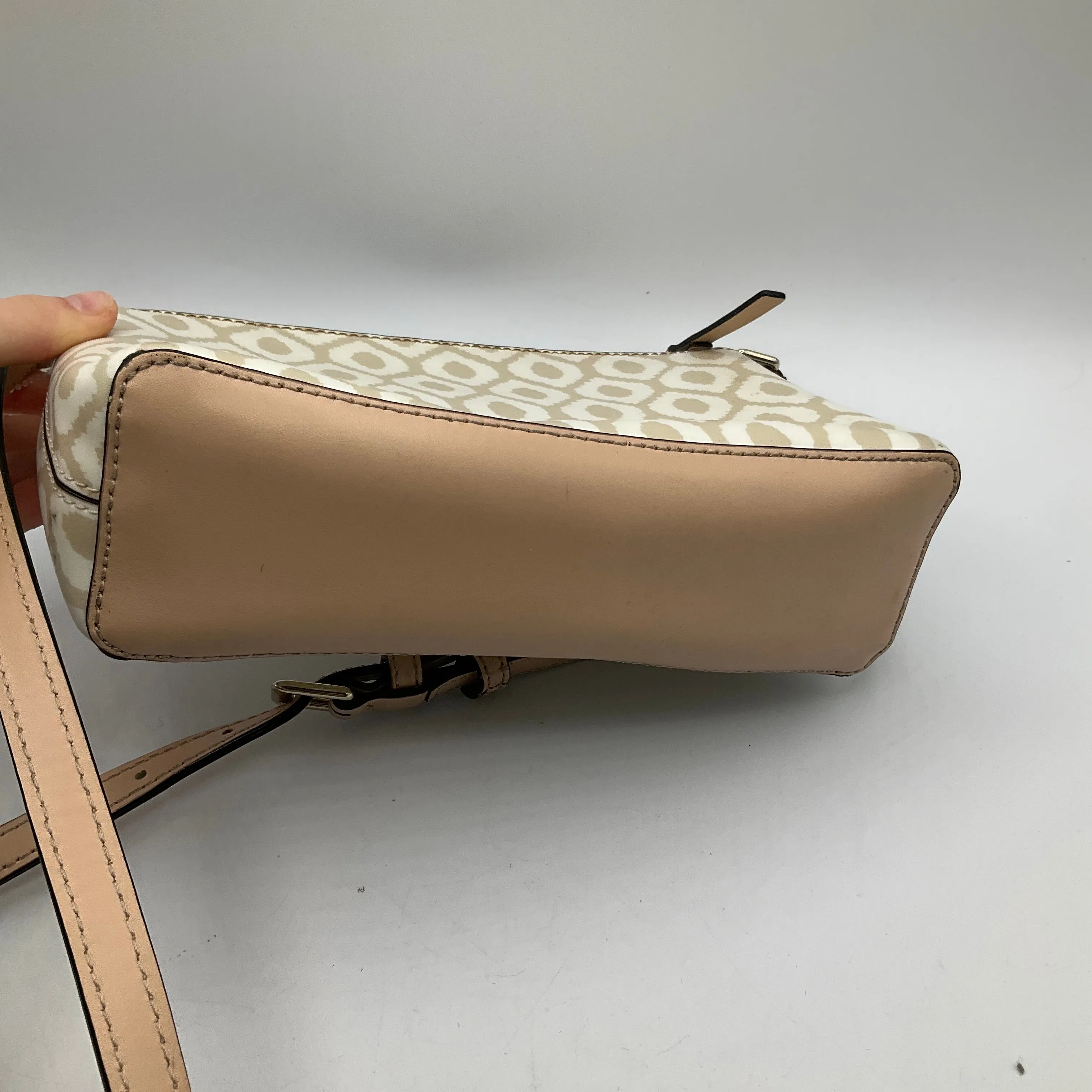Crossbody Designer By Kate Spade, Size: Small
