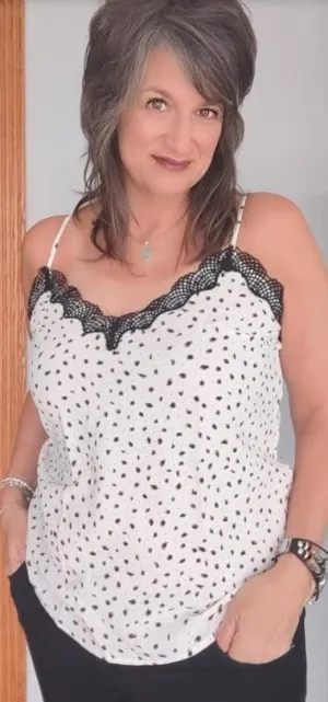 Cute as pebbles lace tank