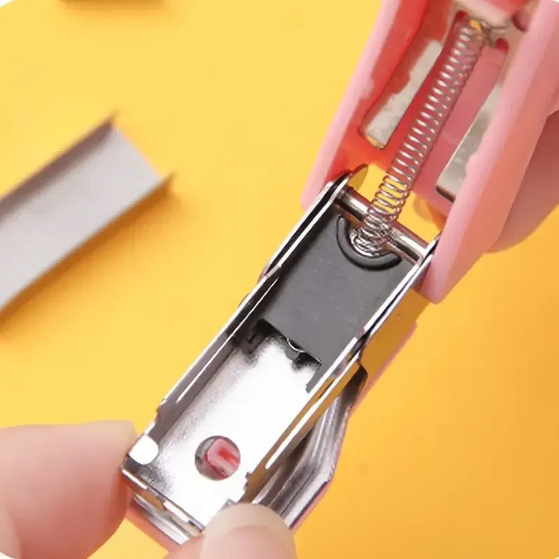 Cute Mini Stapler With Pin (without box)