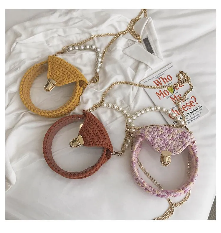 Cute Round White(Flap) Crochet Crossbody Purse PMMA Crochet Shoulder Round Handbag for Girl Circle Crochet Crossbody Purses