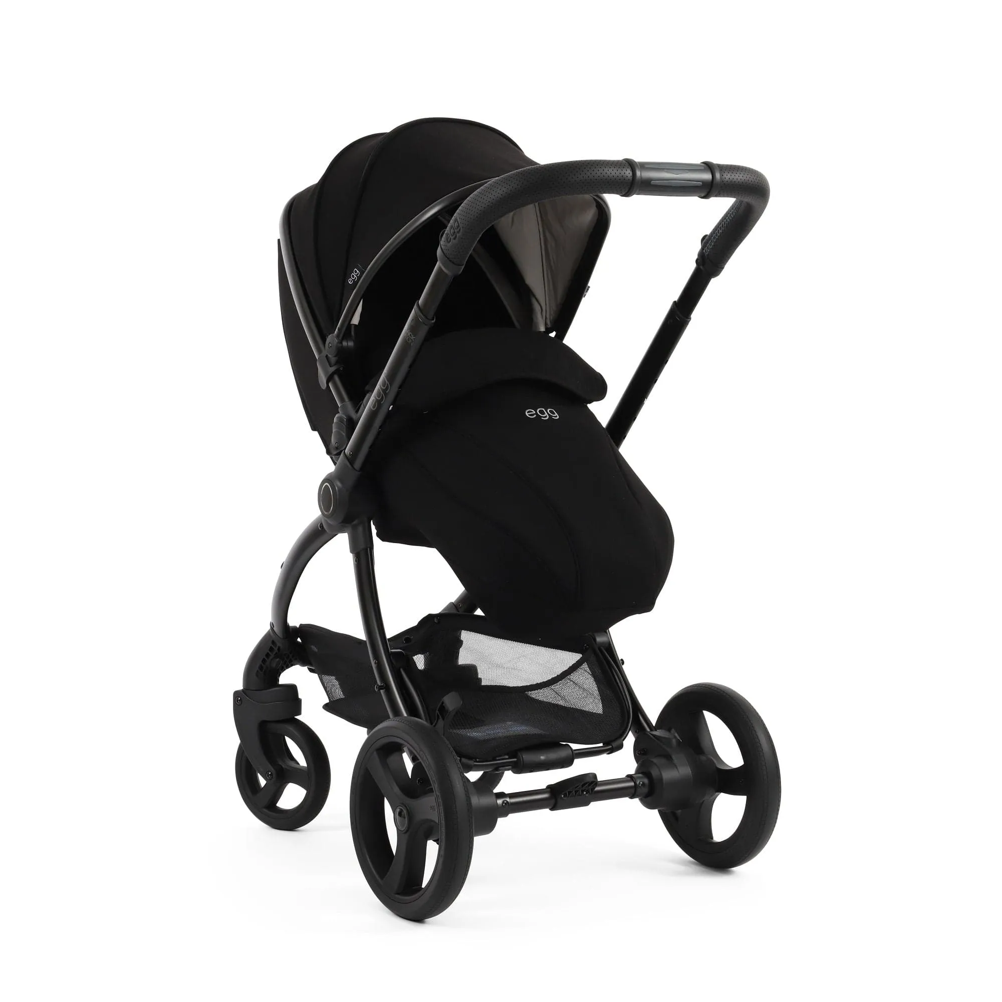 Egg 3 Luxury Shell i-Size Travel System - Black Edition (Exclusive)