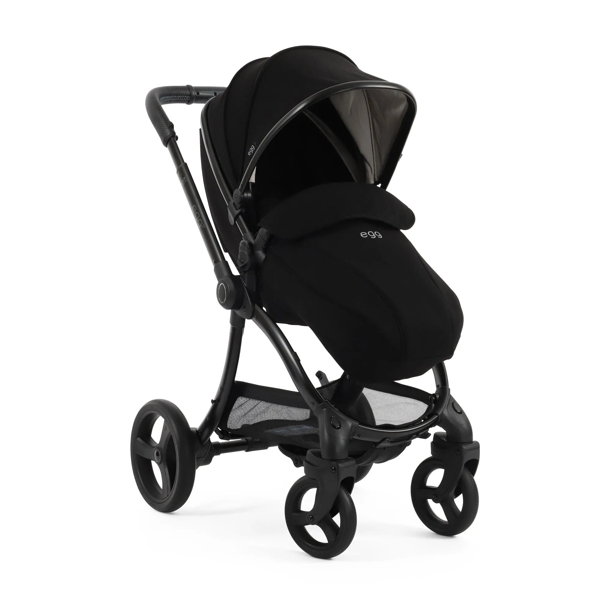 Egg 3 Luxury Shell i-Size Travel System - Black Edition (Exclusive)