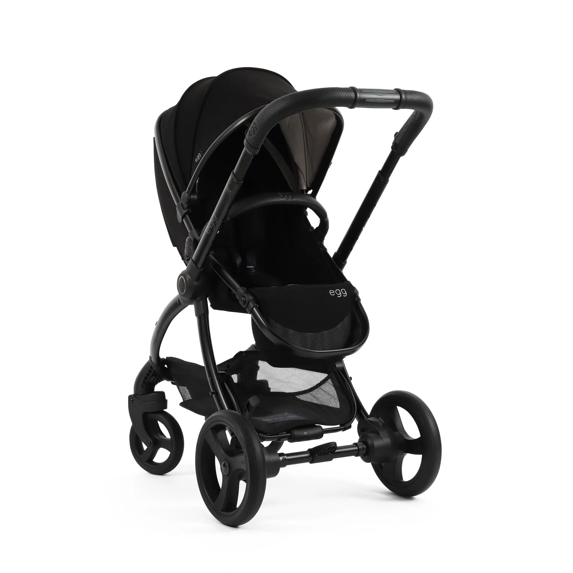 Egg 3 Luxury Shell i-Size Travel System - Black Edition (Exclusive)