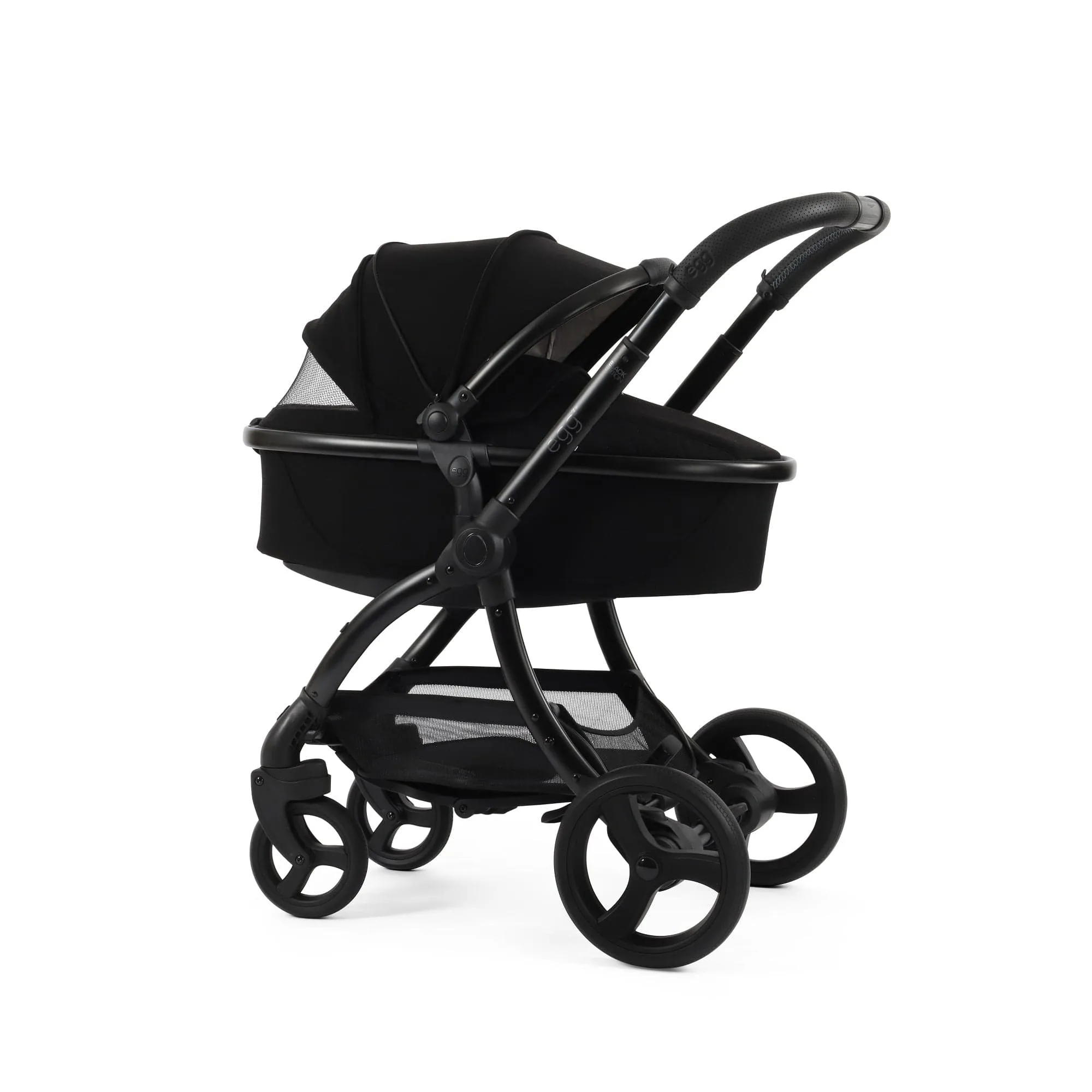 Egg 3 Luxury Shell i-Size Travel System - Black Edition (Exclusive)