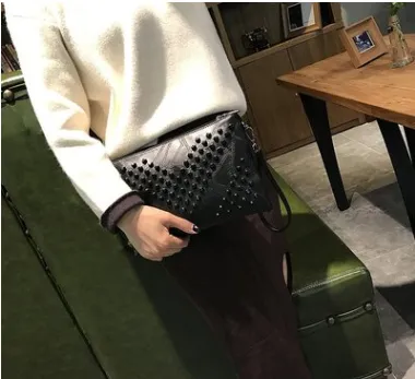Fashion Wild Female Bag Slung Rivet Envelope Clutch Bag Small Bag Large Capacity Clutch Bag