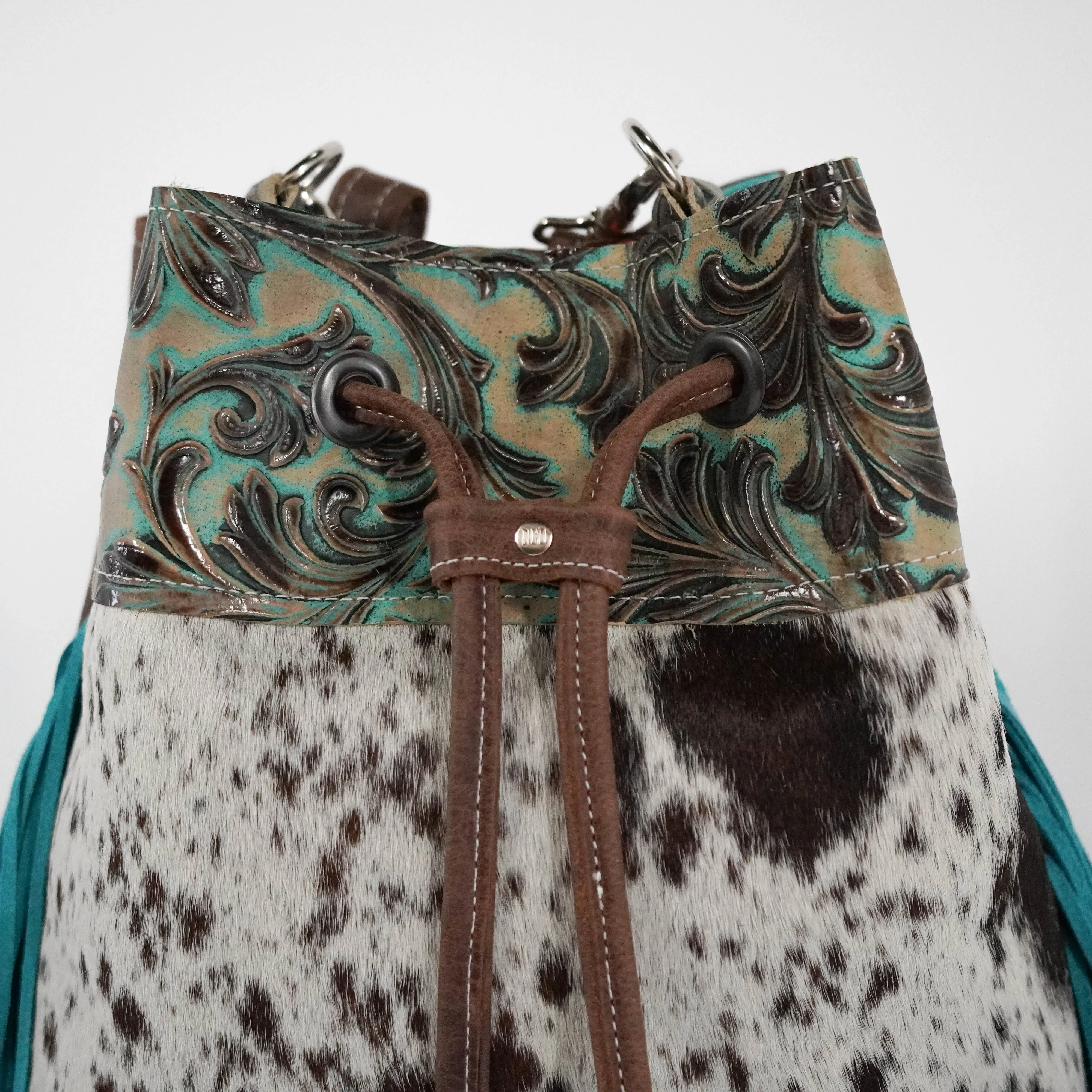 Gabby - Chocolate & White w/ Turquoise Vinyard
