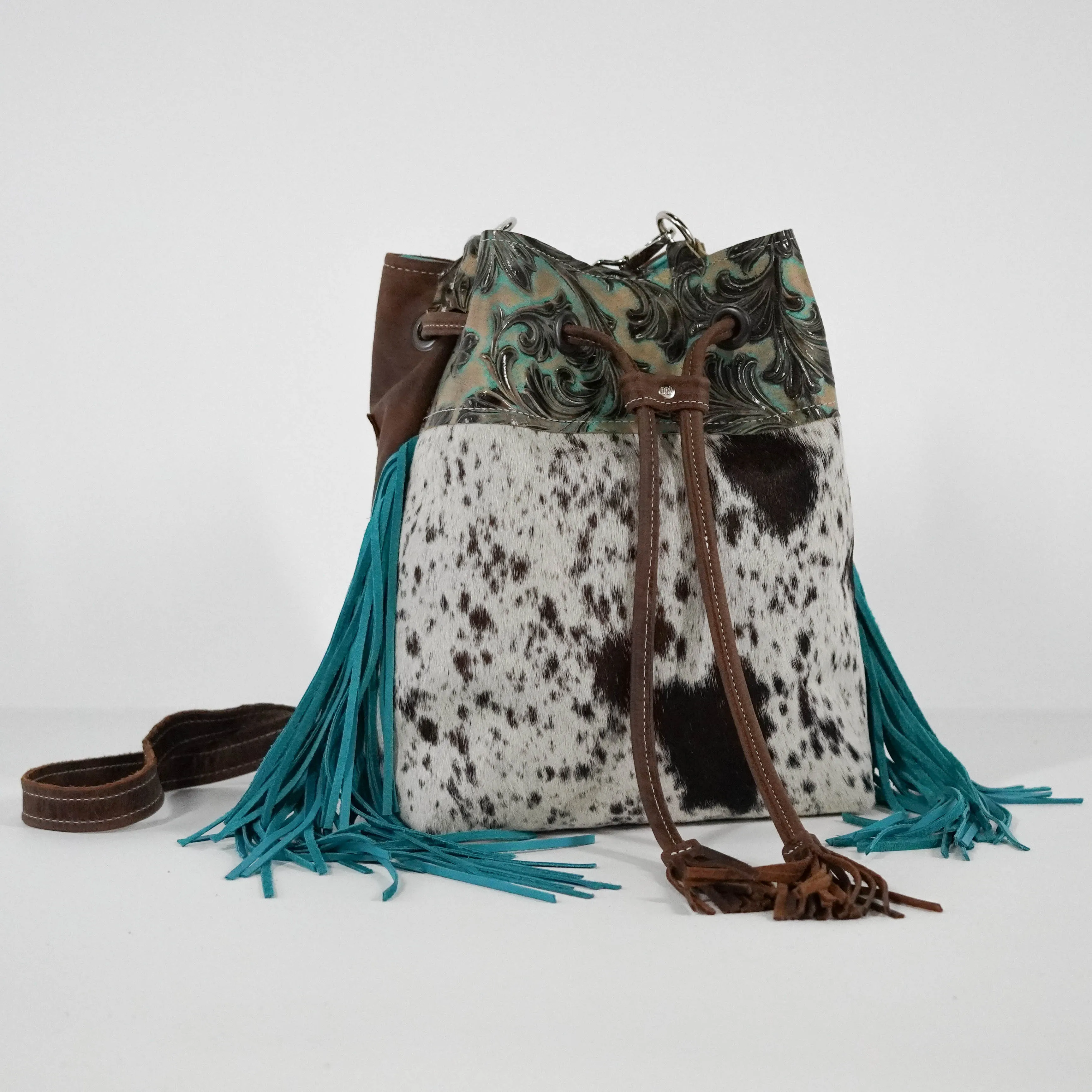 Gabby - Chocolate & White w/ Turquoise Vinyard