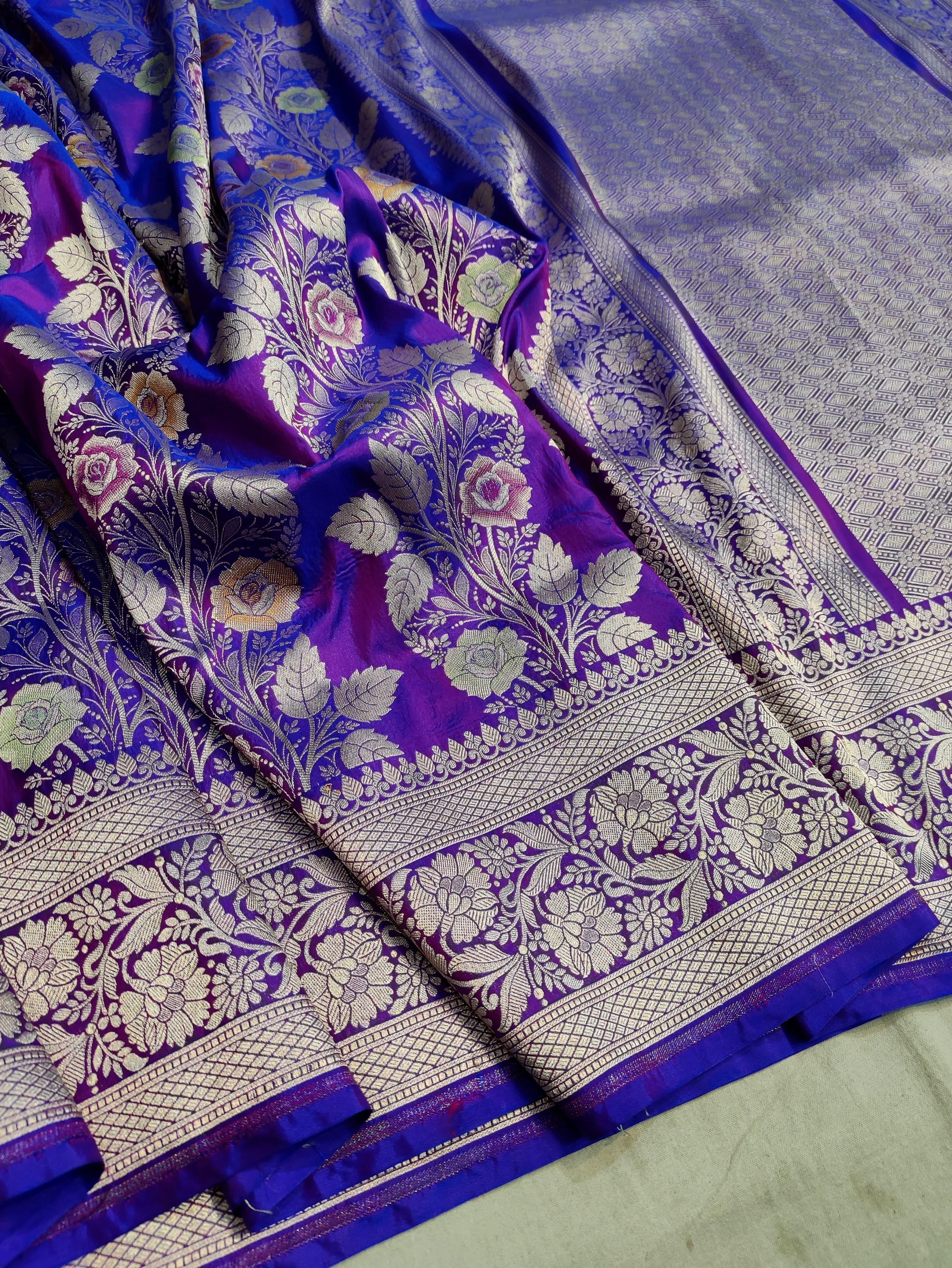 Gold Zari Banarasi Silk Saree with heavy pallu