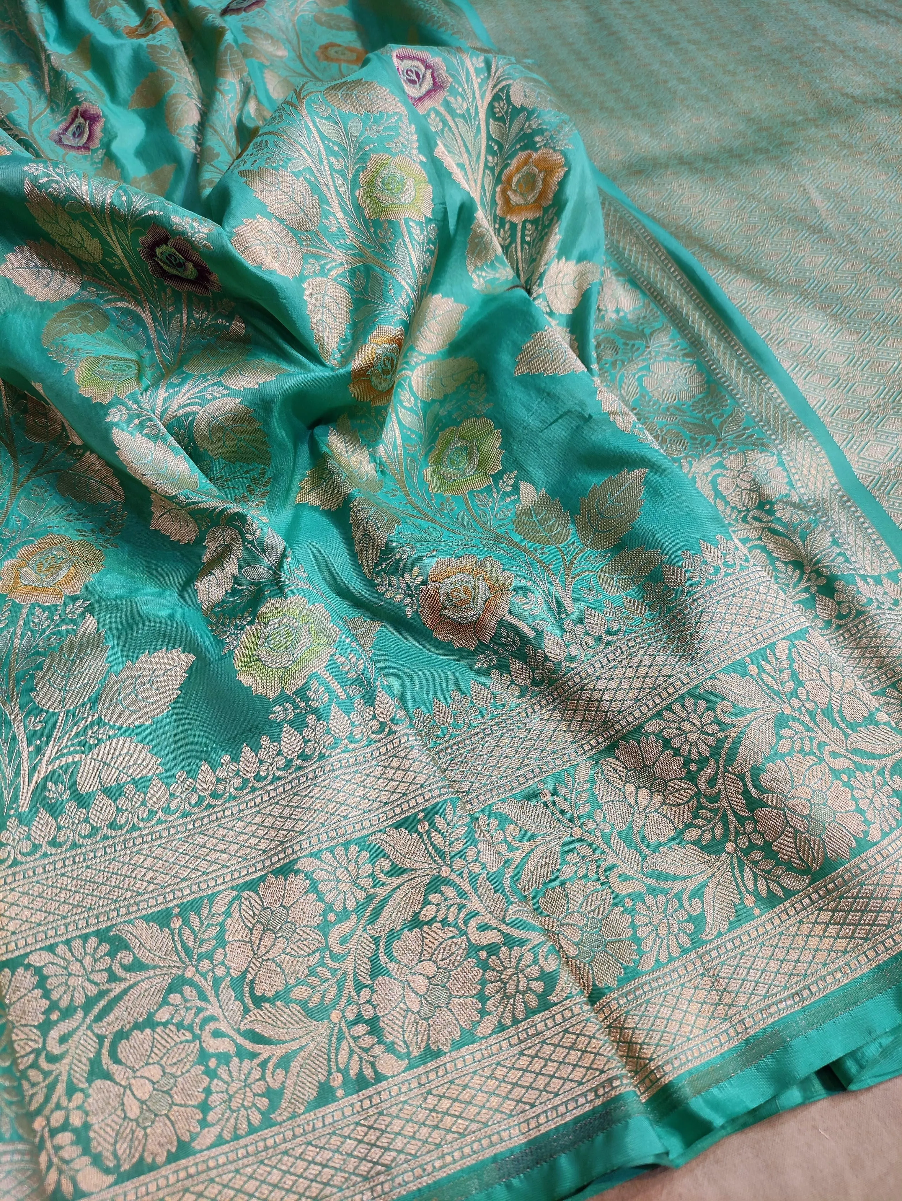 Gold Zari Banarasi Silk Saree with heavy pallu