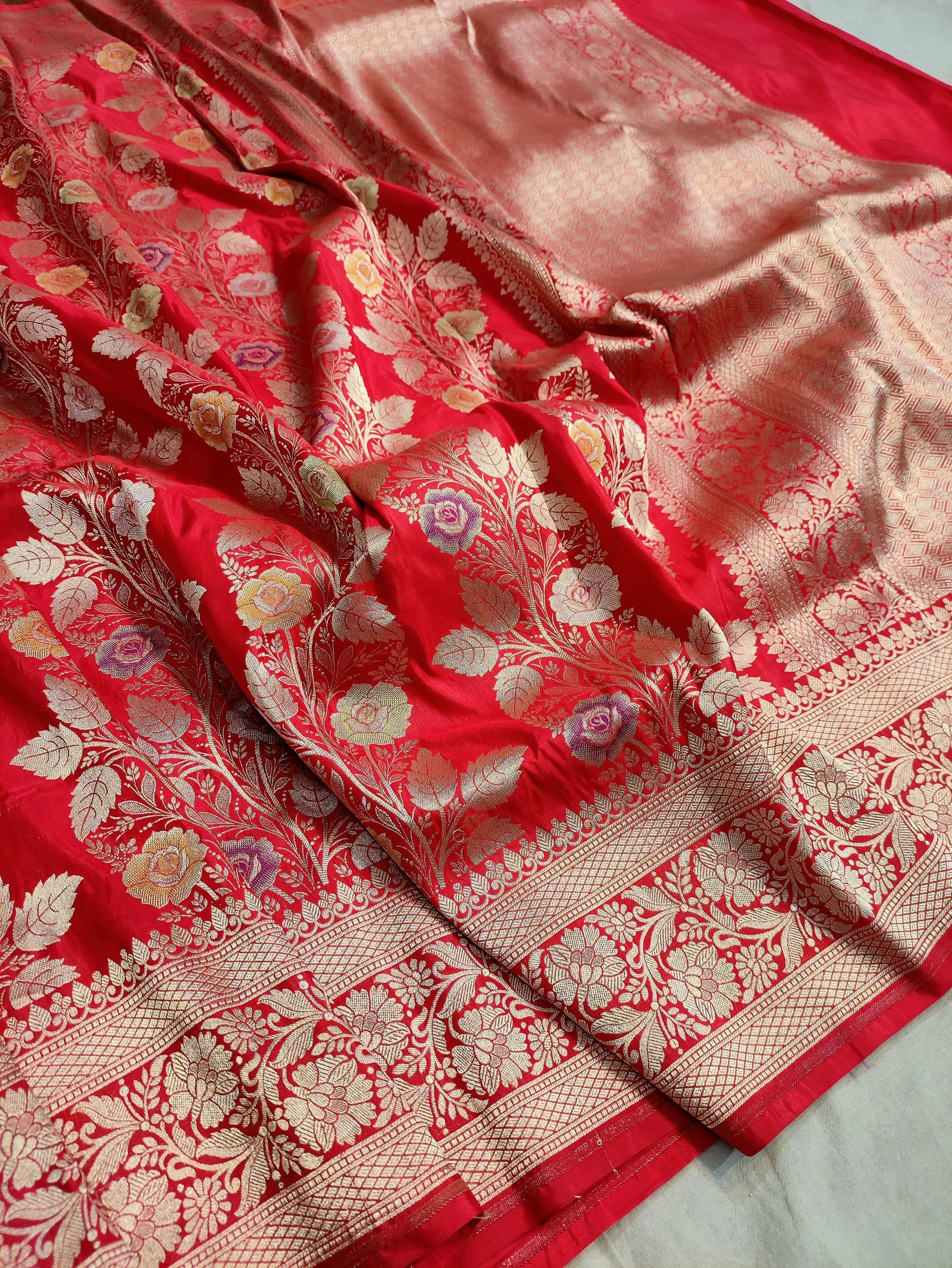 Gold Zari Banarasi Silk Saree with heavy pallu