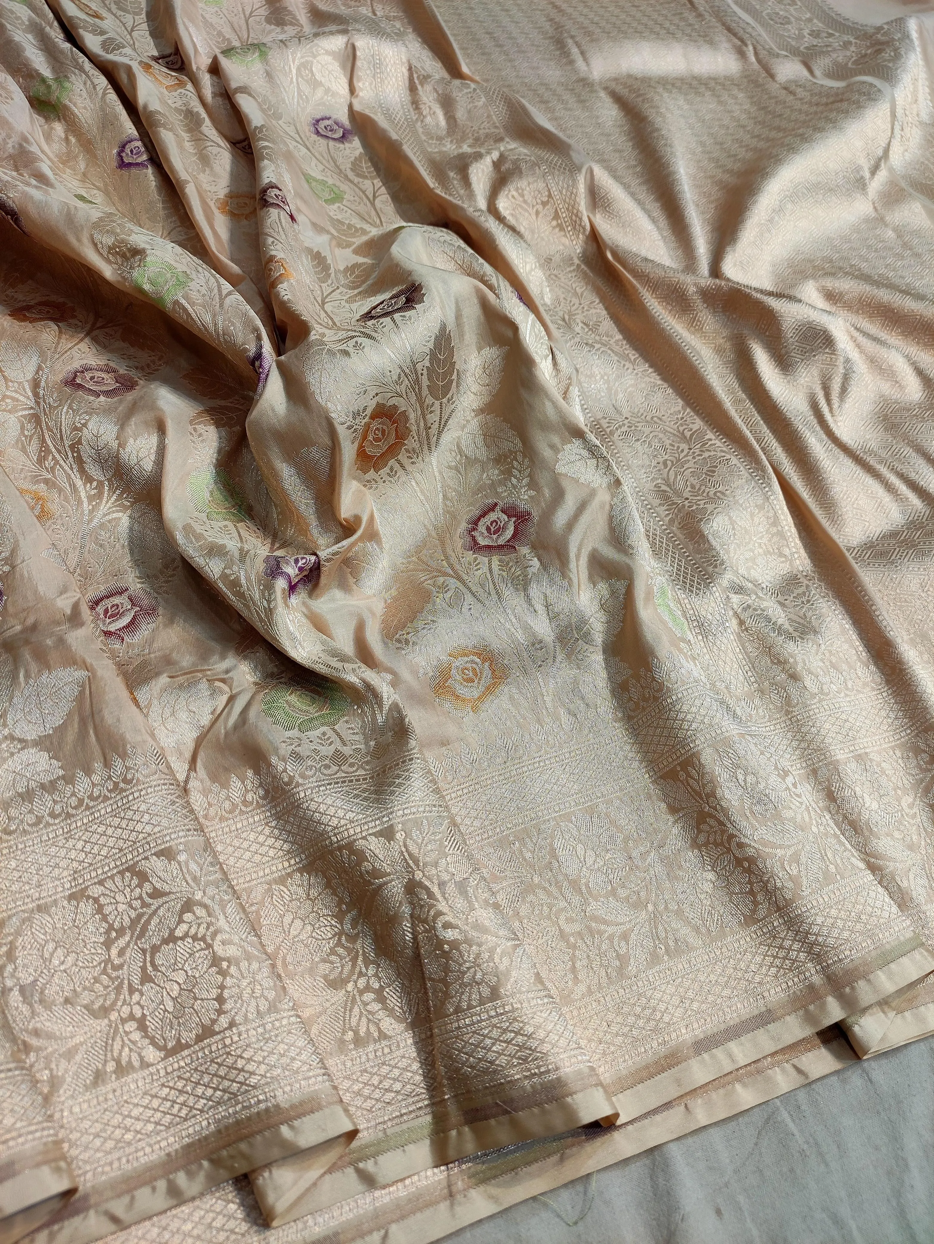 Gold Zari Banarasi Silk Saree with heavy pallu