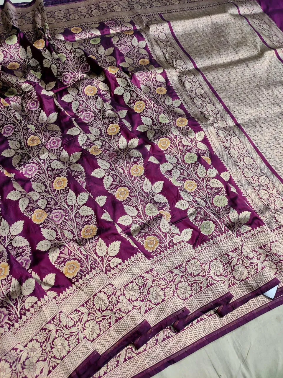 Gold Zari Banarasi Silk Saree with heavy pallu