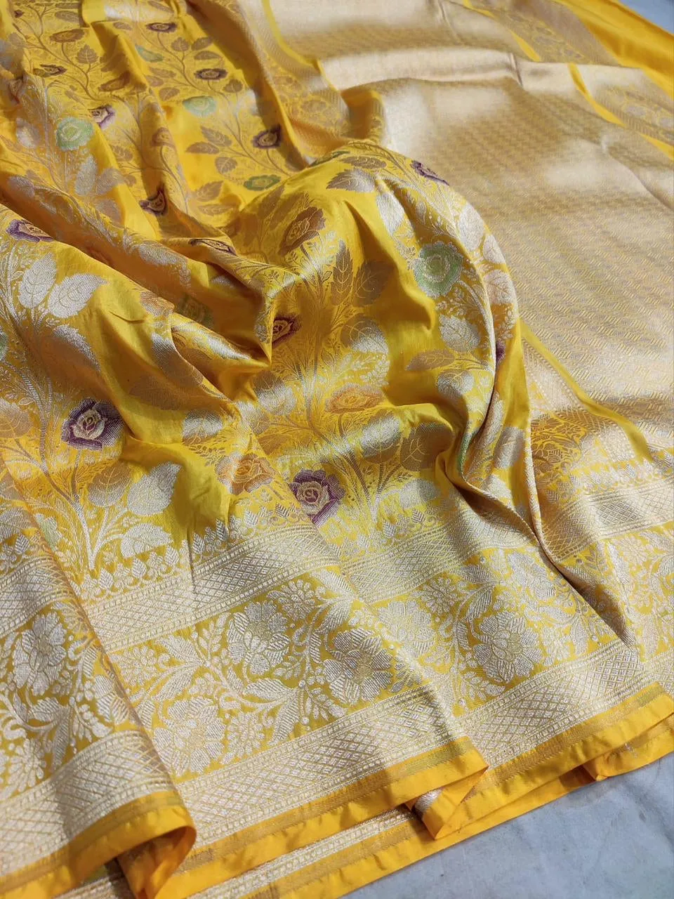 Gold Zari Banarasi Silk Saree with heavy pallu