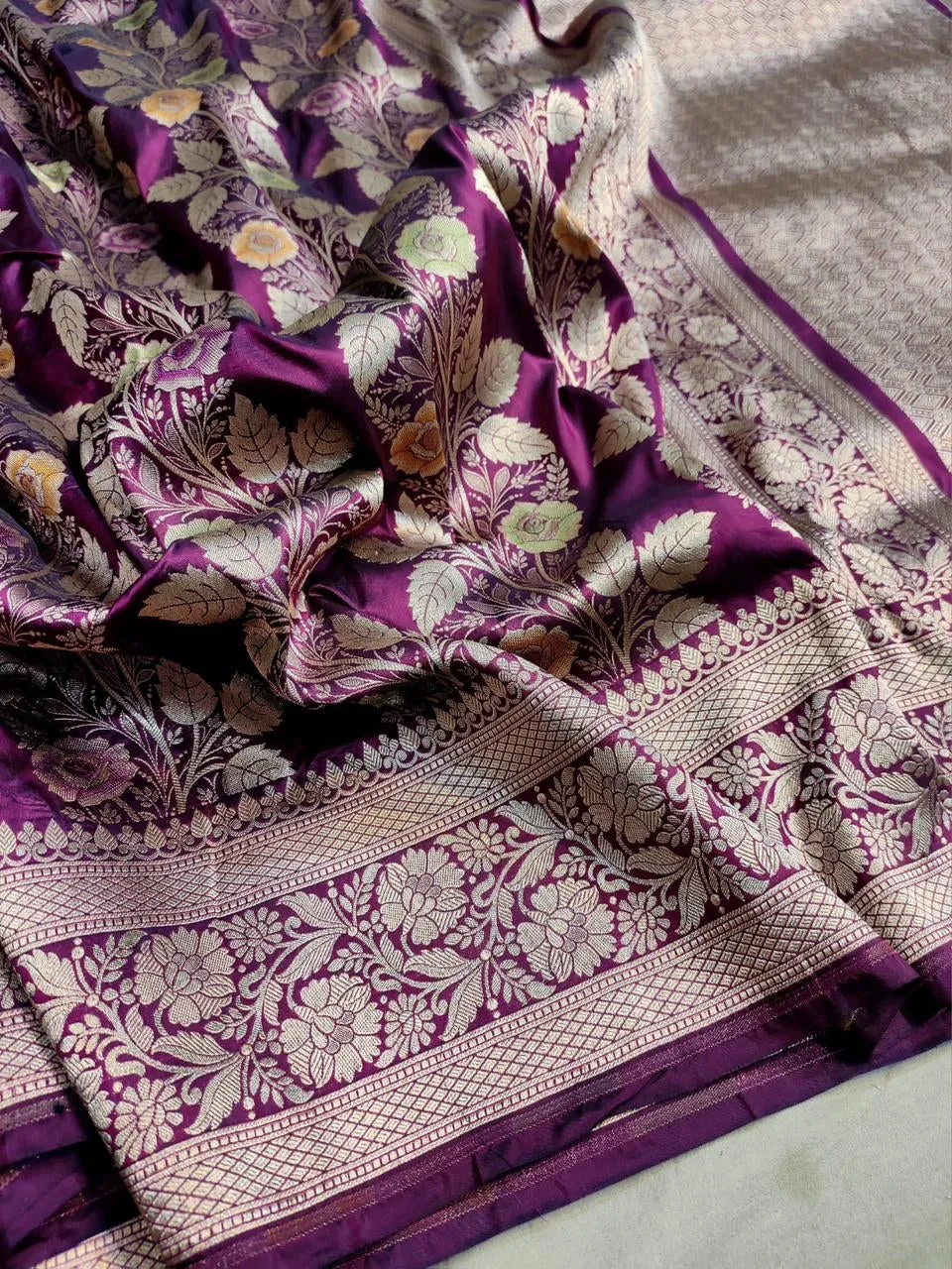 Gold Zari Banarasi Silk Saree with heavy pallu
