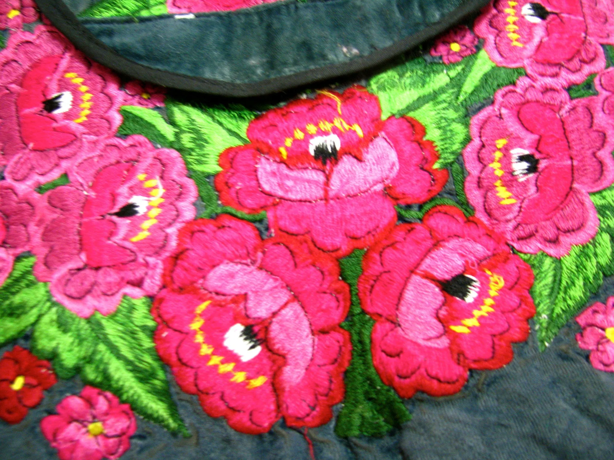 GUATEMALA PURSE HAND EMBROIDERED FLOWERS HOBO BAG X-LARGE GPL017