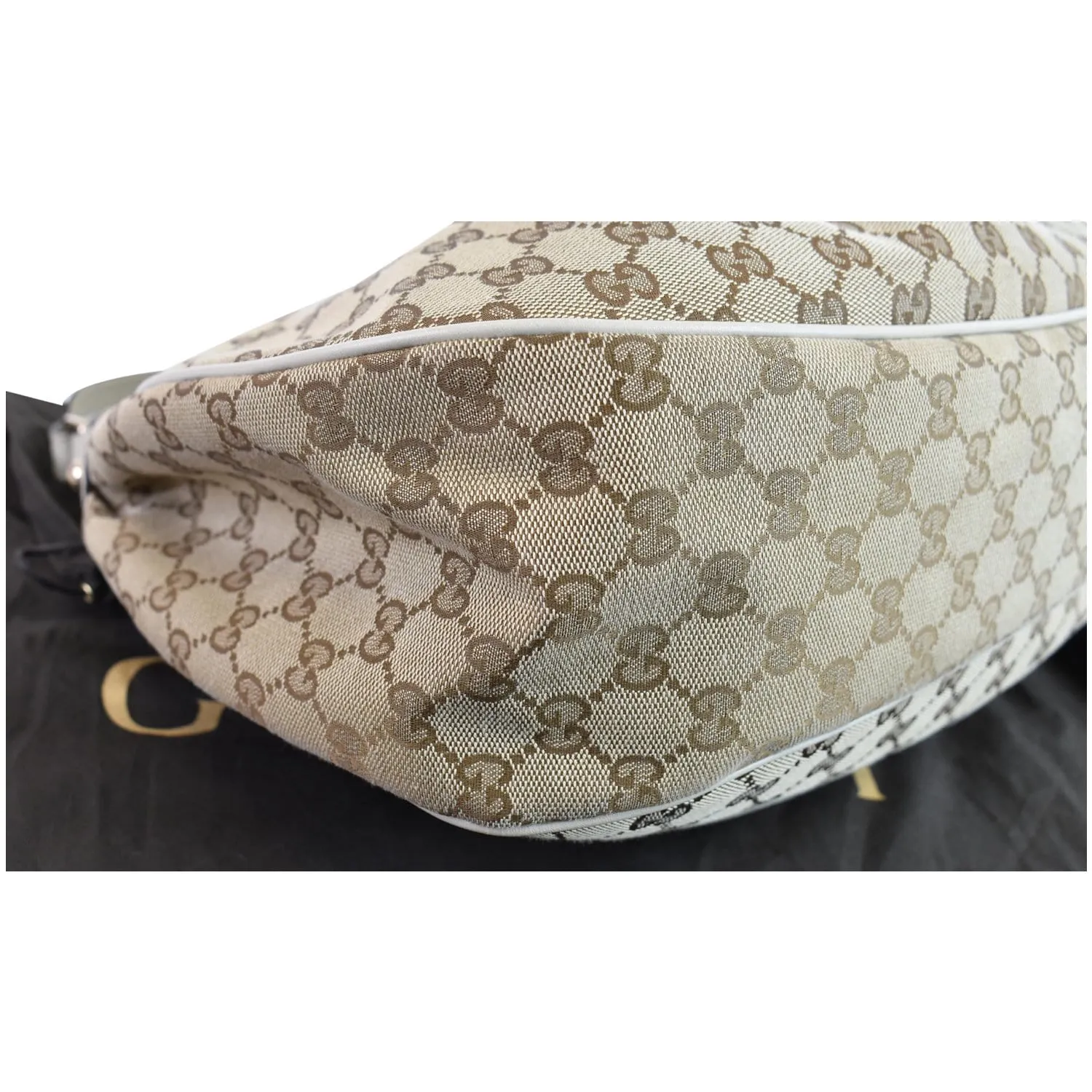 GUCCI Medium Sukey GG Canvas Hobo Bag Beige 232955