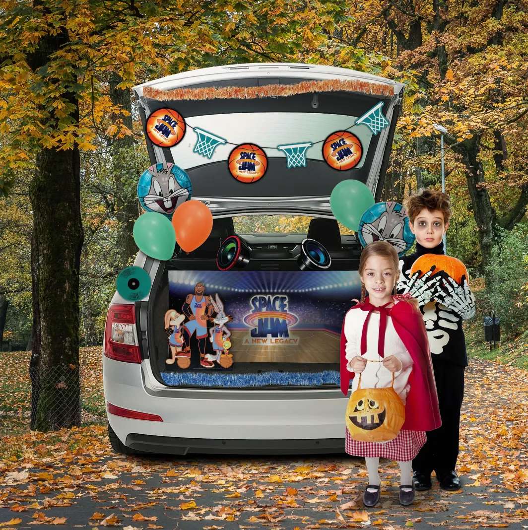 Halloween Space Jam Trunk or Treat Kit
