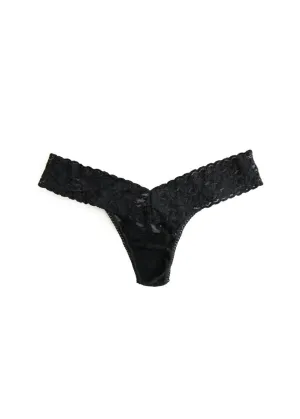 Hanky Panky Signature Lace Low Rise Thong in Black