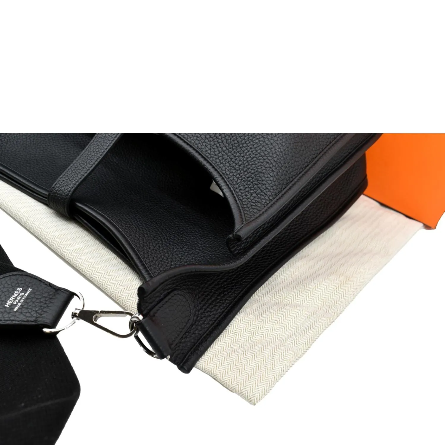 HERMES Evelyne GM Taurillon Clemence Crossbody Bag Black