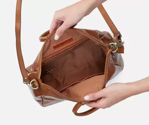 Hobo Shelia Medium Truffle