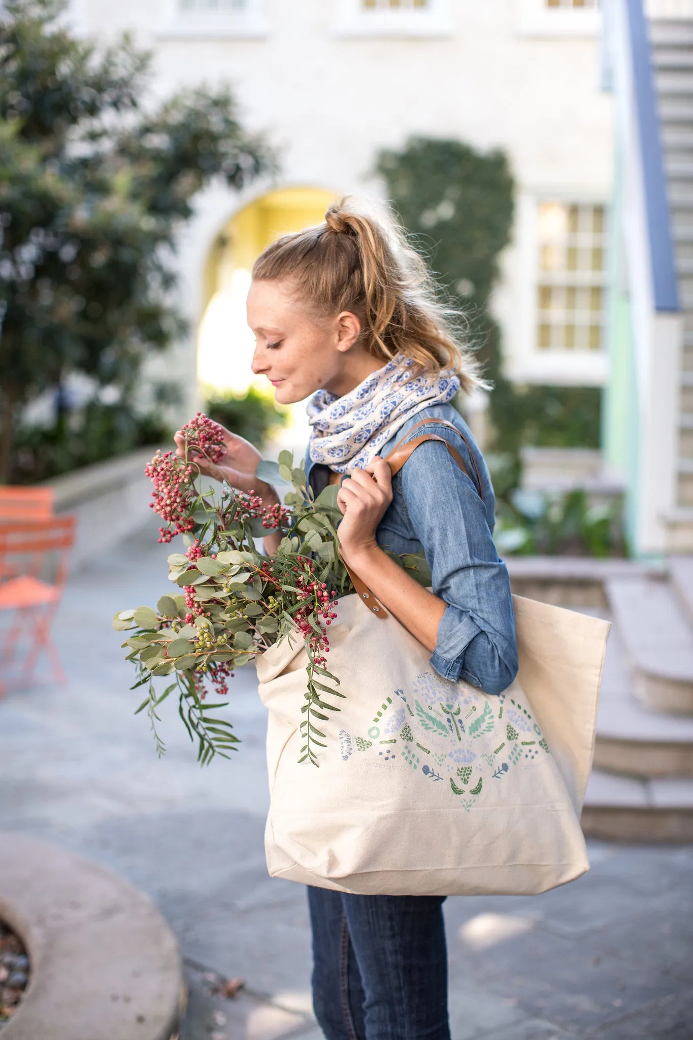 Hydrangea Market Tote