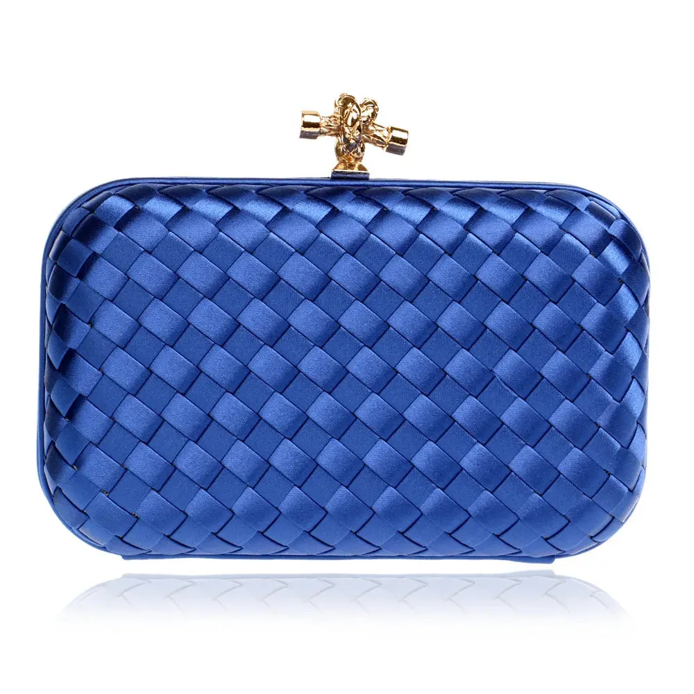 Knot Clutch