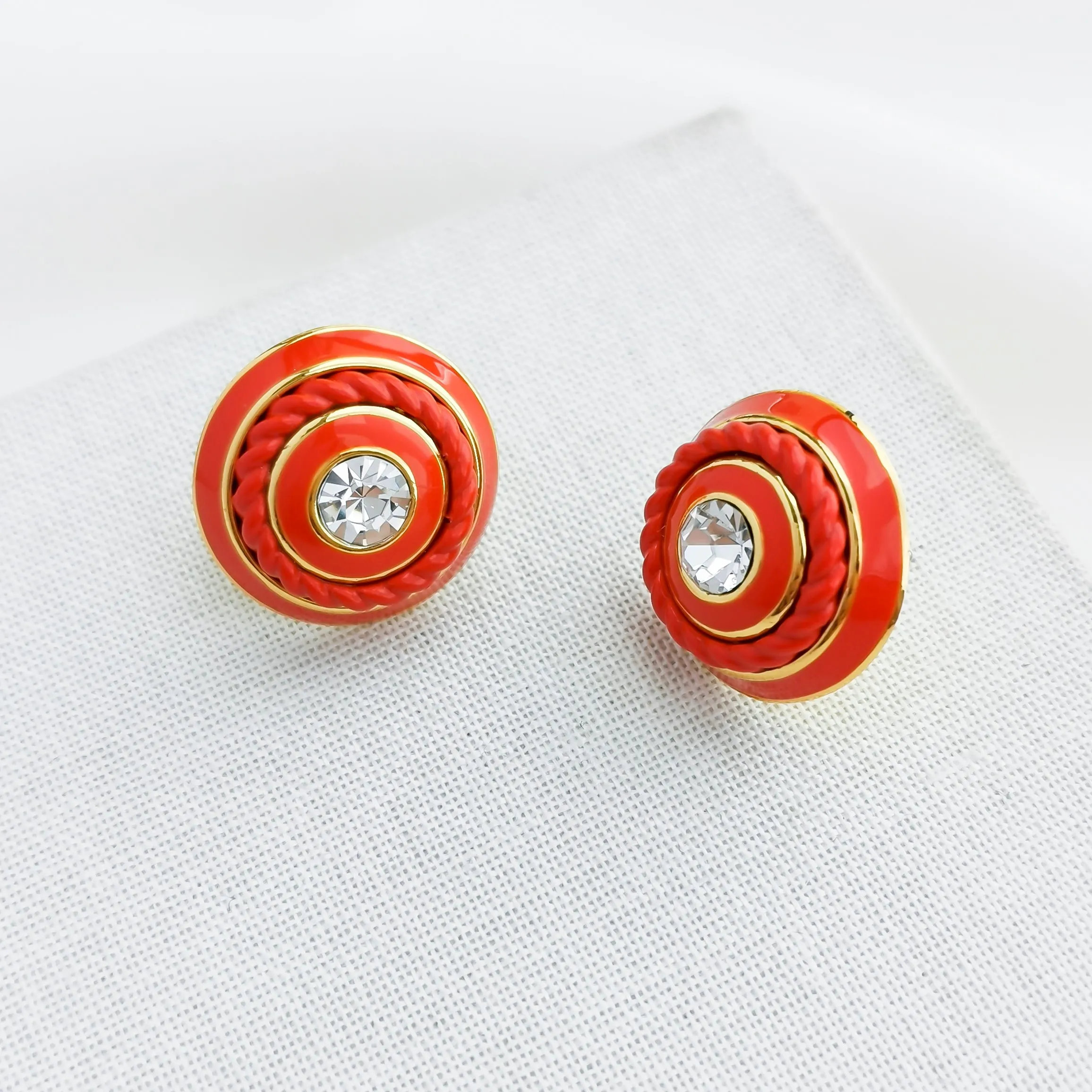 Know The Ropes Mixed Media Stud Earrings (Red)