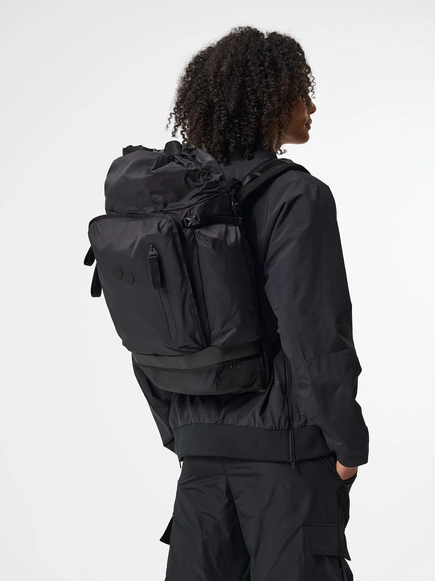 Komut Medium - Pure Black