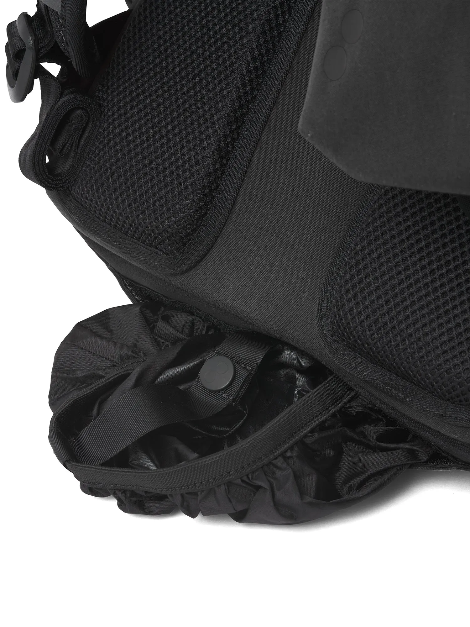 Komut Medium - Solid Black