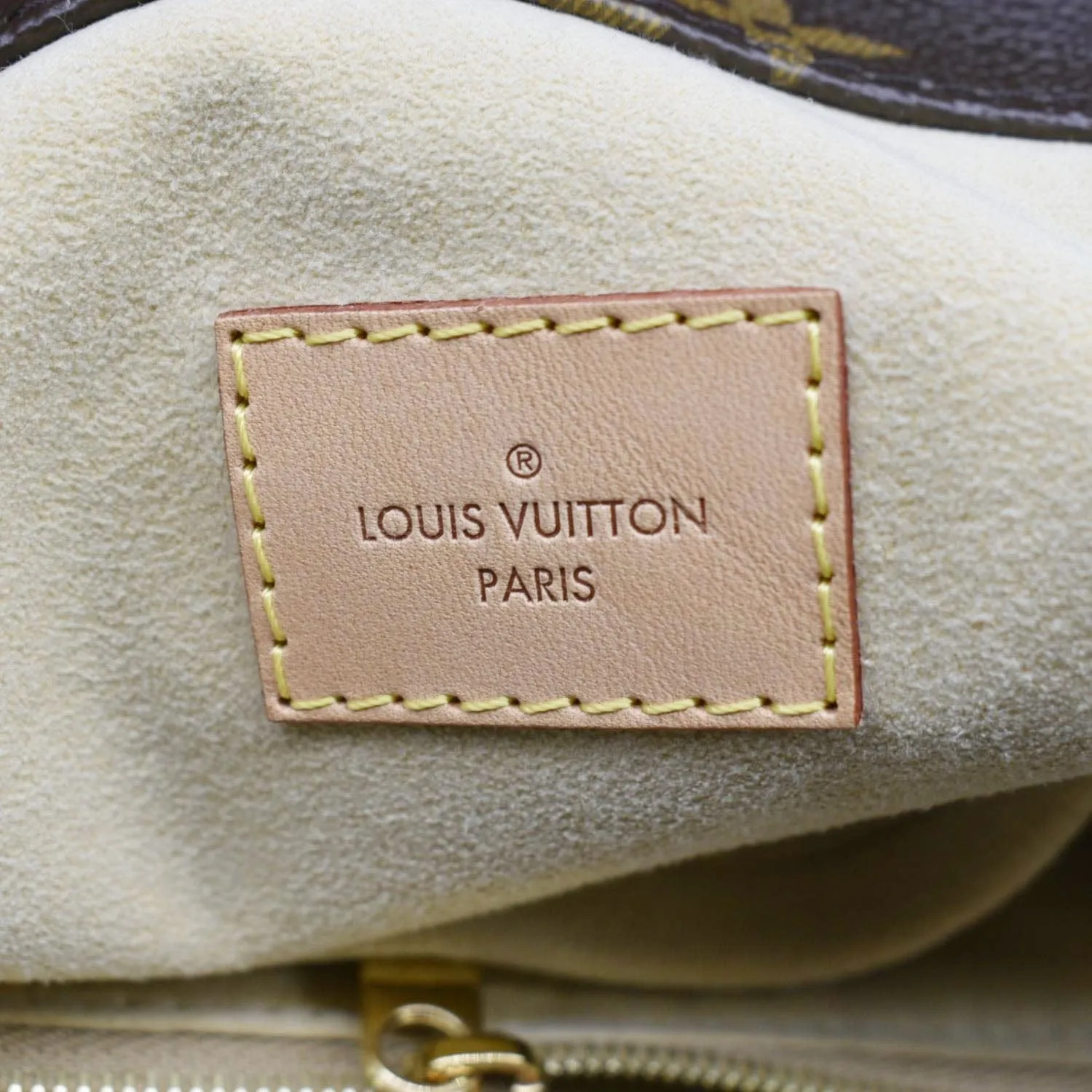LOUIS VUITTON  Artsy MM Monogram Canvas Hobo Bag Brown