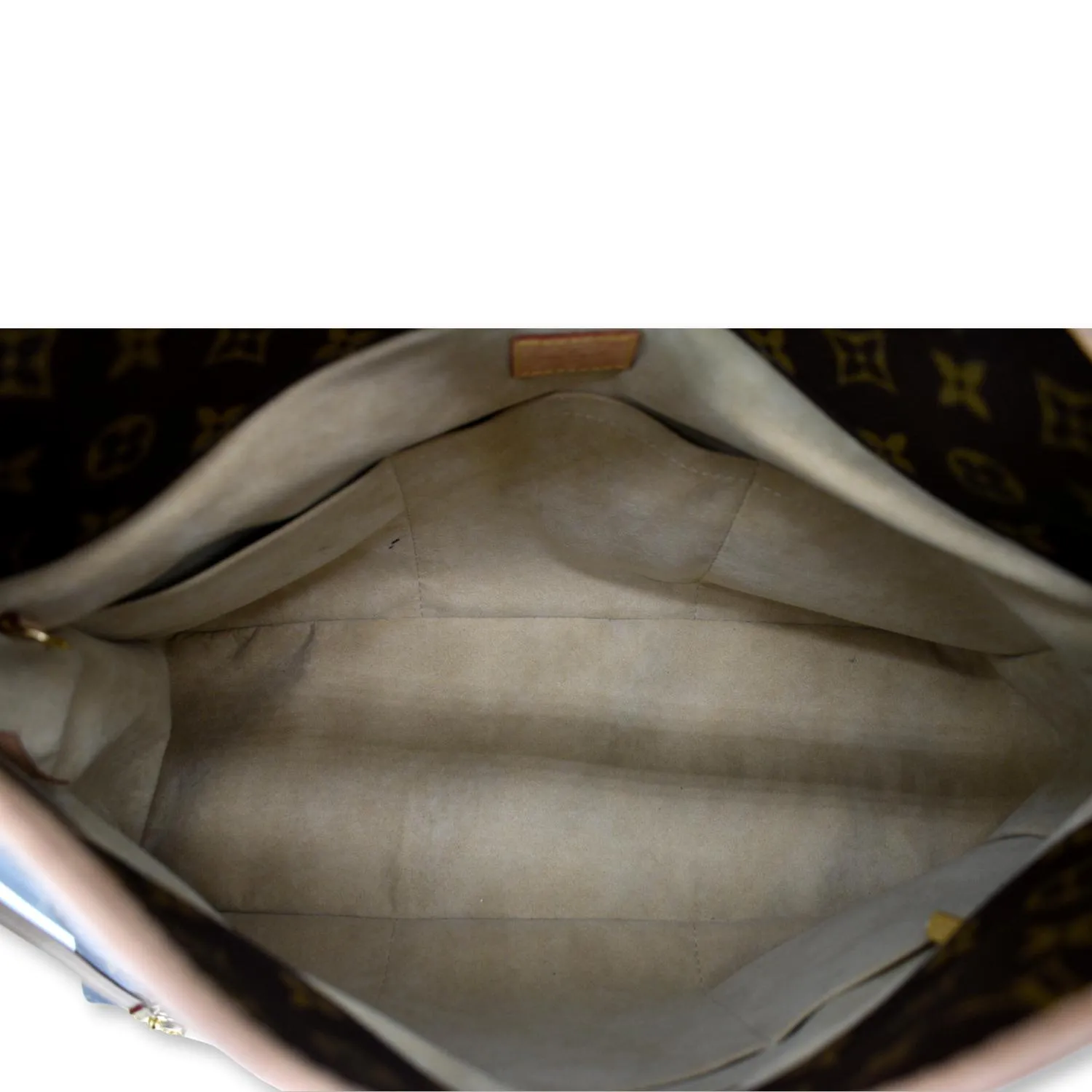 LOUIS VUITTON Artsy MM Monogram Canvas Hobo Bag Brown